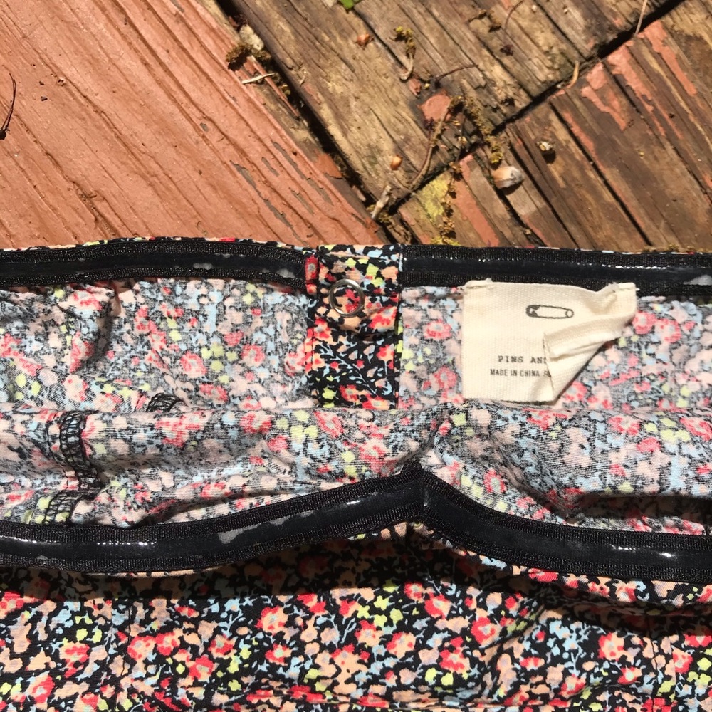 Urban Outfitters Floral Badeau Top | Size: M - Picture 2 of 4